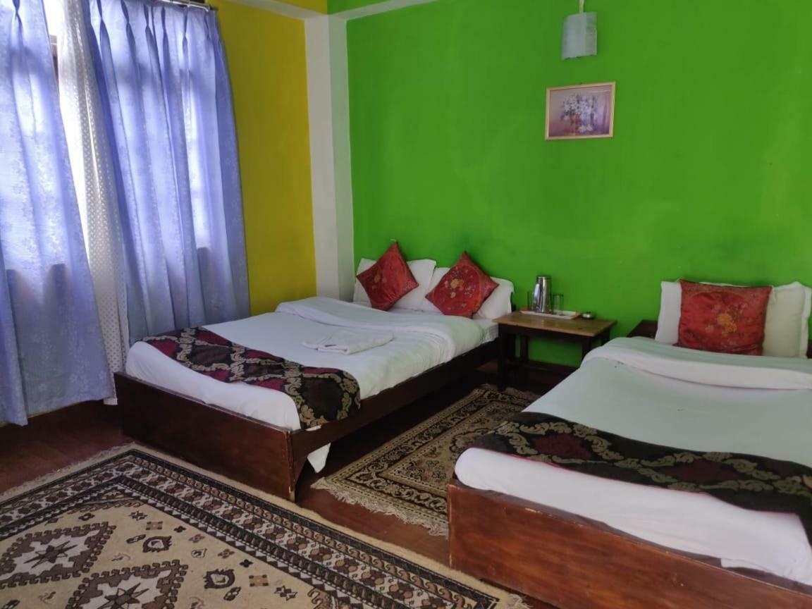 Golden Fish Hotel, Lachung Εξωτερικό φωτογραφία
